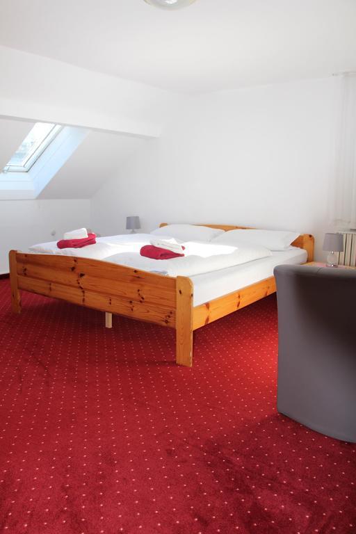 Romantic-Pension Albrecht - since 1901 Hohenschwangau Zimmer foto